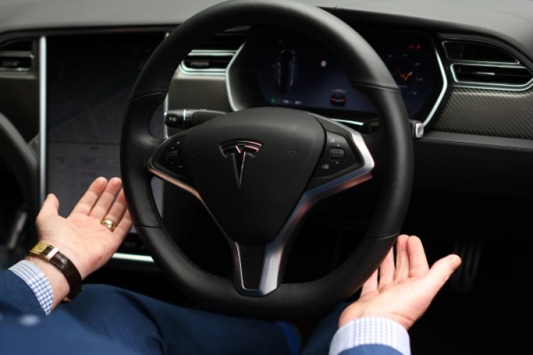Tesla recalls Full Self Driving feature that lets cars roll through